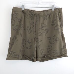 J. Jill Women's Cuffed Knit Shorts Olive Green Leaf Print